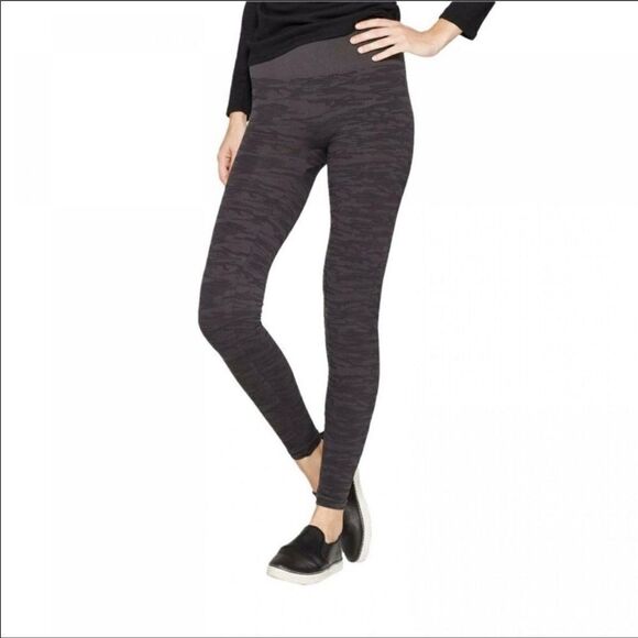Assets by SPANX Camo Seamless Leggings Gray M - Picture 1 of 8
